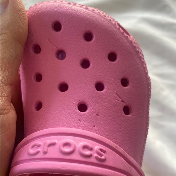 CROCS Pink C7 Kids Slip Ons - Picture 5 of 5